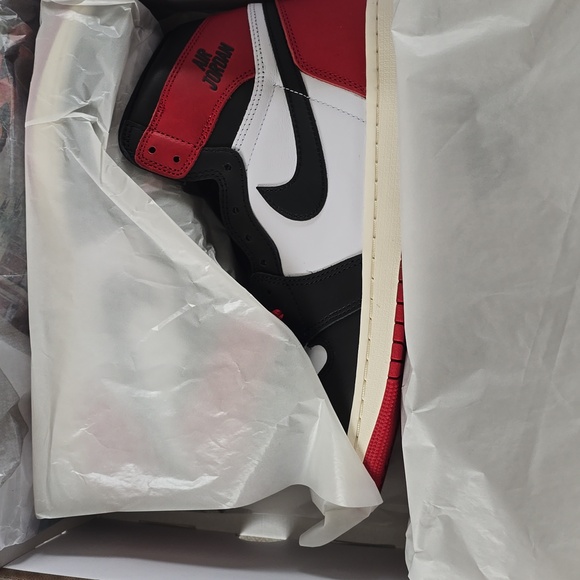 Jordan Air Jordan 1 Retro High OG 'Black Toe Reimagined' Size:10.5 - Picture 3 of 15